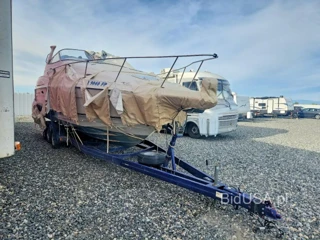 REGAL 2100 BOAT