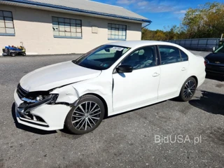 VOLKSWAGEN JETTA SE