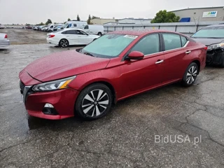 NISSAN ALTIMA SV