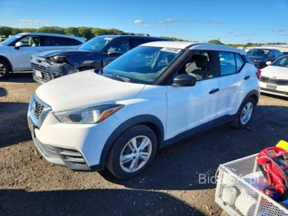 NISSAN KICKS S