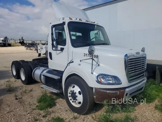 FREIGHTLINER M2 112 MEDIUM DUTY