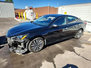 NISSAN ALTIMA SV