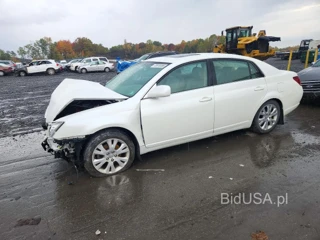 TOYOTA AVALON XLS