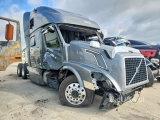 VOLVO VNL