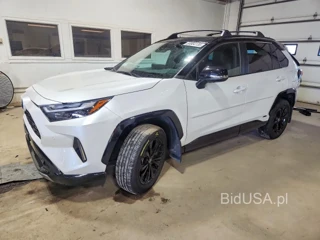 TOYOTA RAV4 XSE