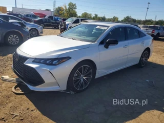TOYOTA AVALON XSE