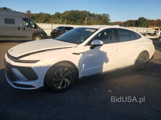 HYUNDAI SONATA HYBRID BLUE