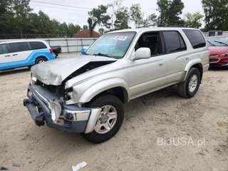 TOYOTA 4RUNNER SR5