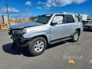 TOYOTA 4RUNNER SR5