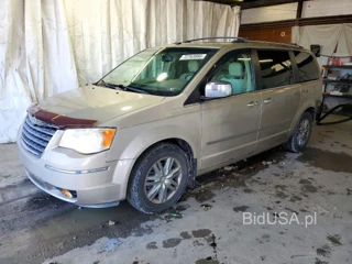 CHRYSLER TOWN & COUNTRY LIMITED