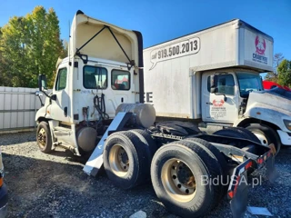 FREIGHTLINER CASCADIA 125