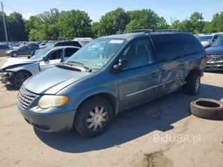 CHRYSLER TOWN & COUNTRY TOURING