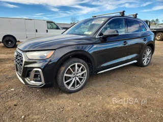 AUDI Q5 E PREMIUM PLUS