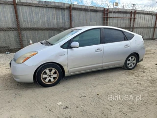 TOYOTA PRIUS BASE