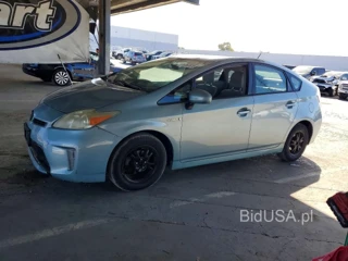 TOYOTA PRIUS THREE