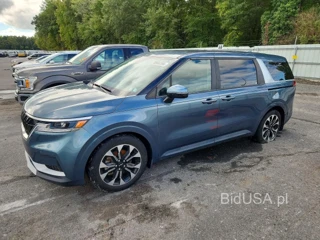 KIA CARNIVAL EX