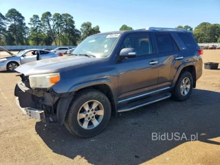 TOYOTA 4RUNNER SR5