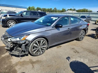 NISSAN ALTIMA SR