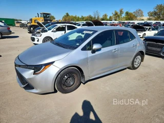 TOYOTA COROLLA HATCHBACK SE