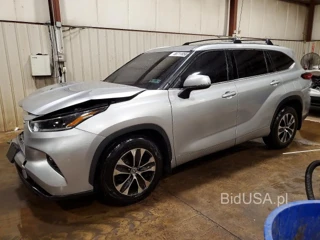 TOYOTA HIGHLANDER XLE