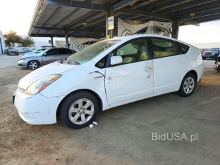 TOYOTA PRIUS BASE