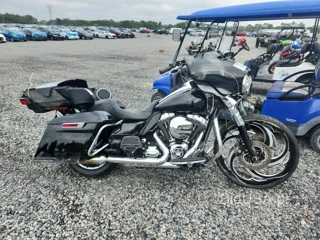HARLEY-DAVIDSON FLHTCU ULTRA CLASSIC ELECTRA GLIDE