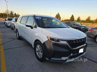 KIA CARNIVAL LX