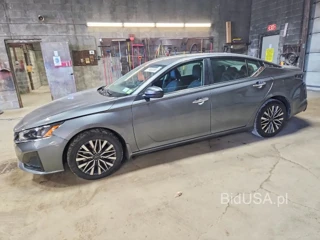 NISSAN ALTIMA SV