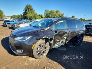 CHRYSLER PACIFICA TOURING PLUS