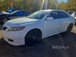 TOYOTA CAMRY BASE