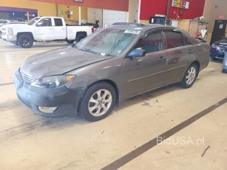 TOYOTA CAMRY XLE V6