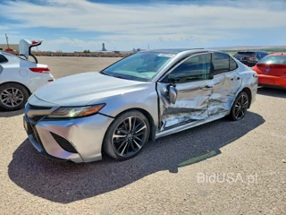 TOYOTA CAMRY XSE