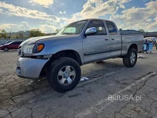 TOYOTA TUNDRA SR5
