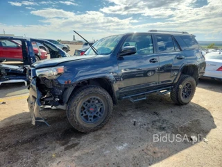 TOYOTA 4RUNNER SR5