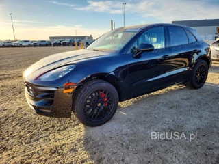 PORSCHE MACAN GTS