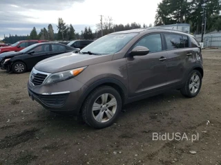 KIA SPORTAGE LX