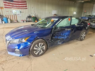 NISSAN ALTIMA S