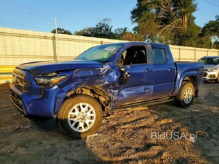 TOYOTA TACOMA SR5