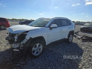 TOYOTA RAV4 HYBRID XLE