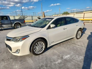 TOYOTA AVALON HYBRID LIMITED
