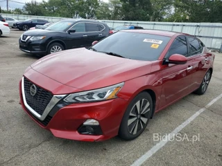 NISSAN ALTIMA SV
