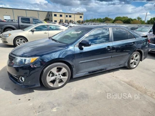 TOYOTA CAMRY SE V6