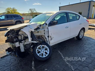 NISSAN VERSA SV