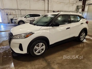 NISSAN KICKS S