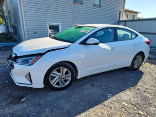 HYUNDAI ELANTRA SEL