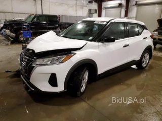 NISSAN KICKS S