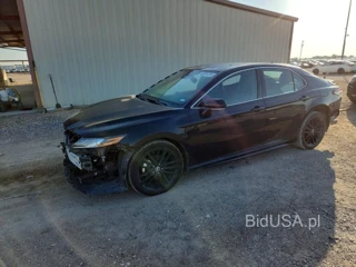 TOYOTA CAMRY XSE