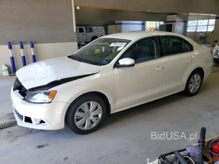 VOLKSWAGEN JETTA SE