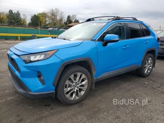TOYOTA RAV4 XLE PREMIUM