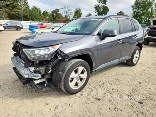 TOYOTA RAV4 XLE